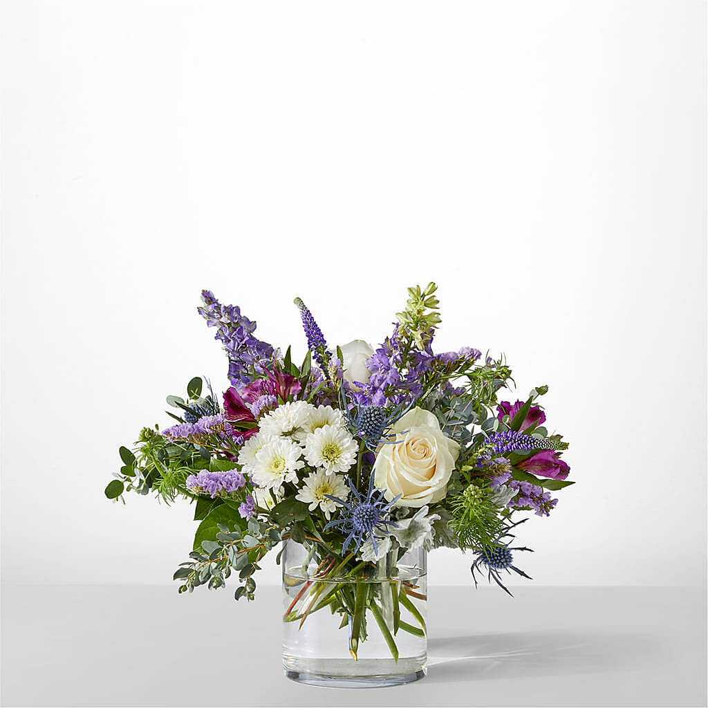 Shooting Star Bouquet – ROSEMARY & PEPPER FLOWER CO, Gaylord MI