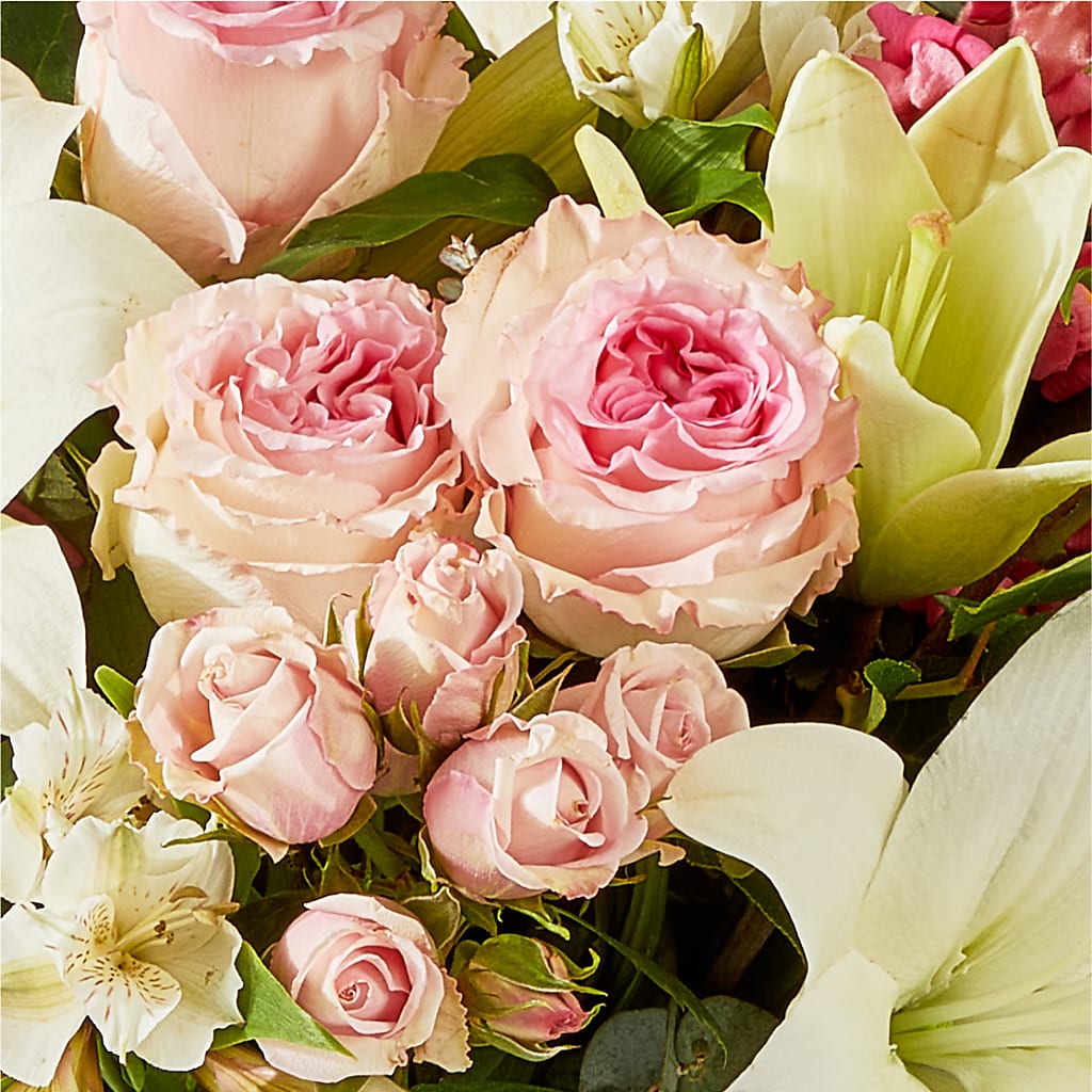Ballet Slippers Bouquet – ROSEMARY & PEPPER FLOWER CO, Gaylord MI