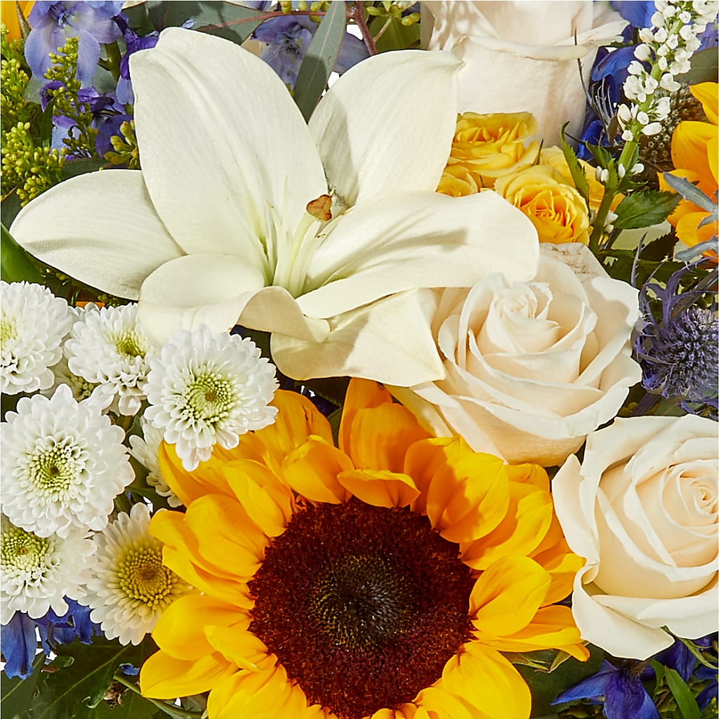Wonderfully Sunny Bouquet – ROSEMARY & PEPPER FLOWER CO, Gaylord MI