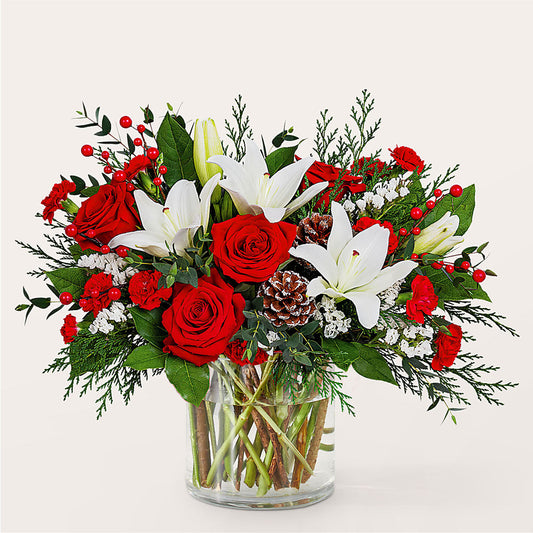 Best in Snow Bouquet – ROSEMARY & PEPPER FLOWER CO, Gaylord MI