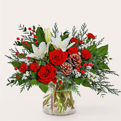 Best in Snow Bouquet – ROSEMARY & PEPPER FLOWER CO, Gaylord MI
