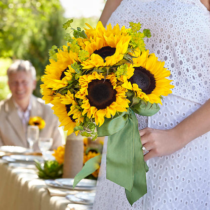 Free Spirit Bouquet – ROSEMARY & PEPPER FLOWER CO, Gaylord MI