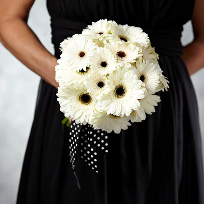 Daisy Delight Bouquet – ROSEMARY & PEPPER FLOWER CO, Gaylord MI